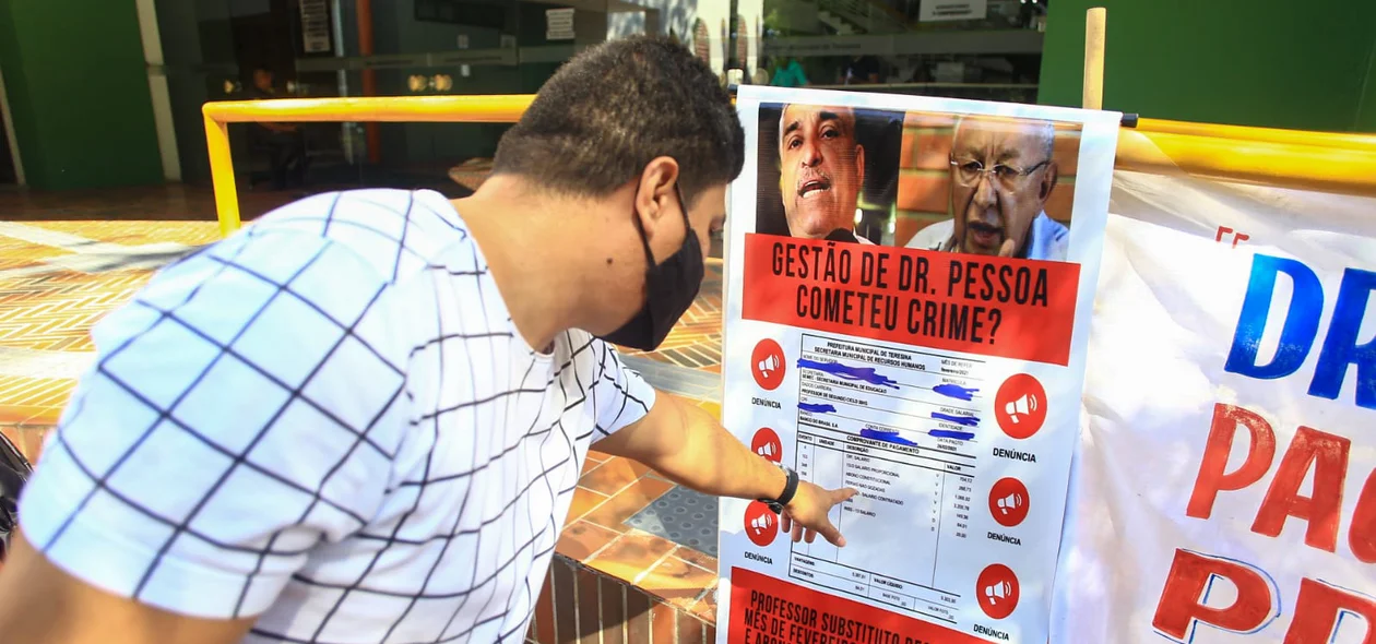 Professores querem lei para garantir direitos