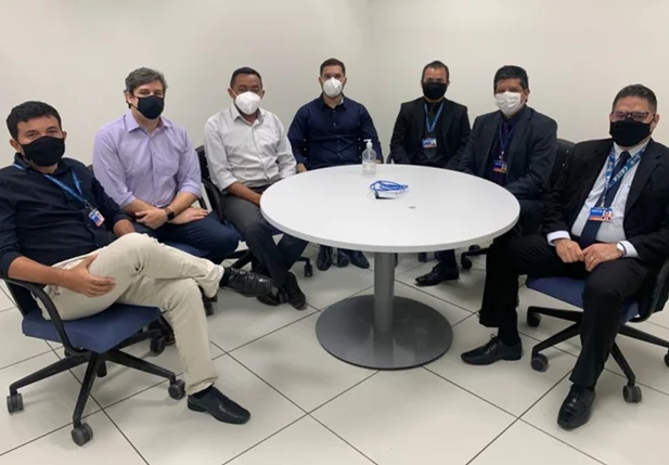 Reunião com a presença do prefeito Joel Rodrigues aconteceu nesta quarta