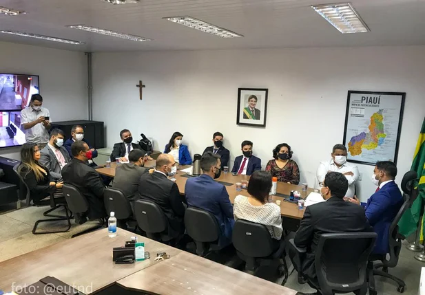 Reunião na Secretaria de Justiça