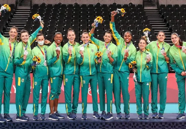 Seleção feminina de vôlei conquistou a medalha de prata em Tóquio