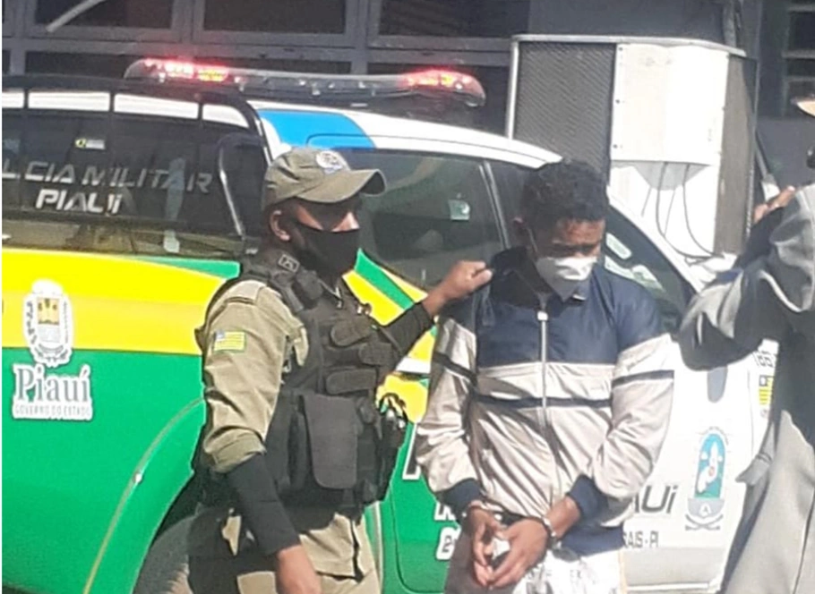 Suspeito foi preso pelas polícias militar e civil de Palmeirais