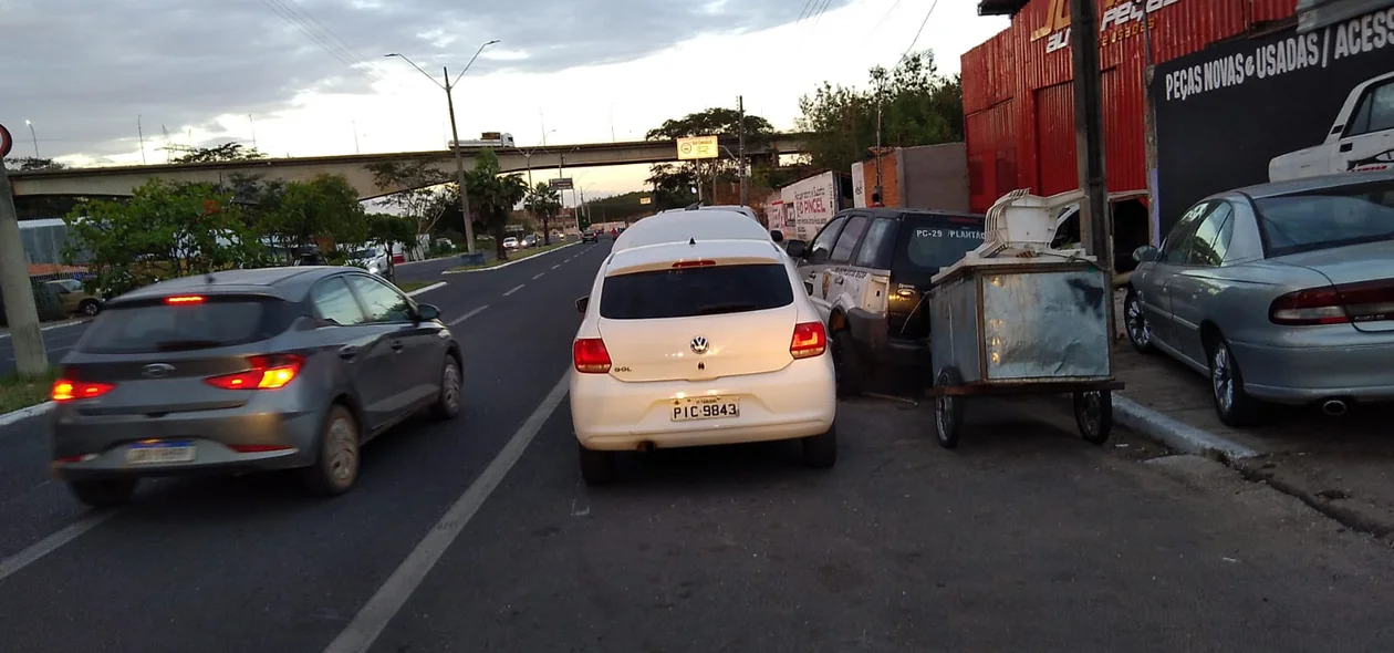 Veículo apreendido durante ação da POLINTER