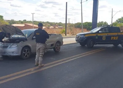 Veículo foi apreendido pela PRF