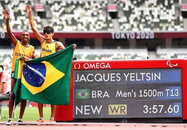 Yeltsin bate recorde mundial