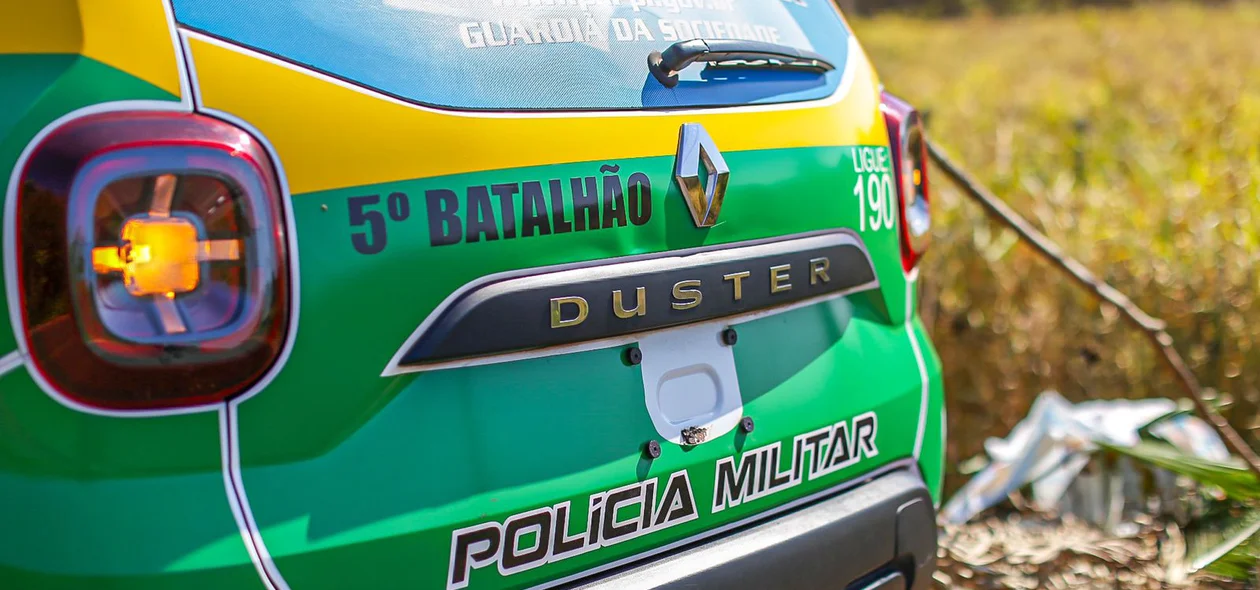 5º Batalhão da Polícia Militar no local onde o corpo foi encontrado