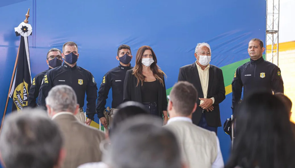 A inauguração ocorreu nesta manhã em Piripiri