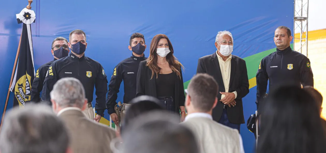 A inauguração ocorreu nesta manhã em Piripiri