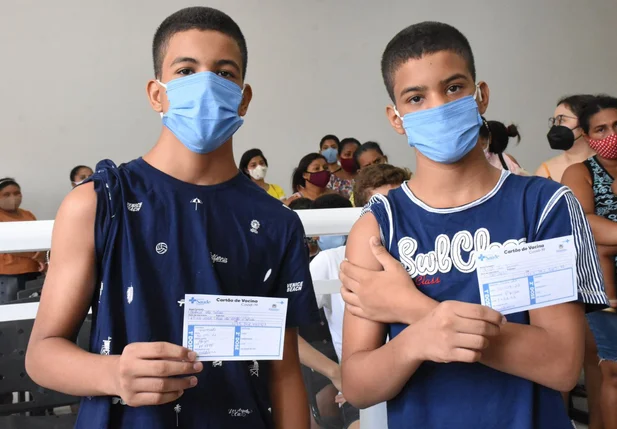 Amarante vacina adolescentes com idade entre 12 e 13 anos