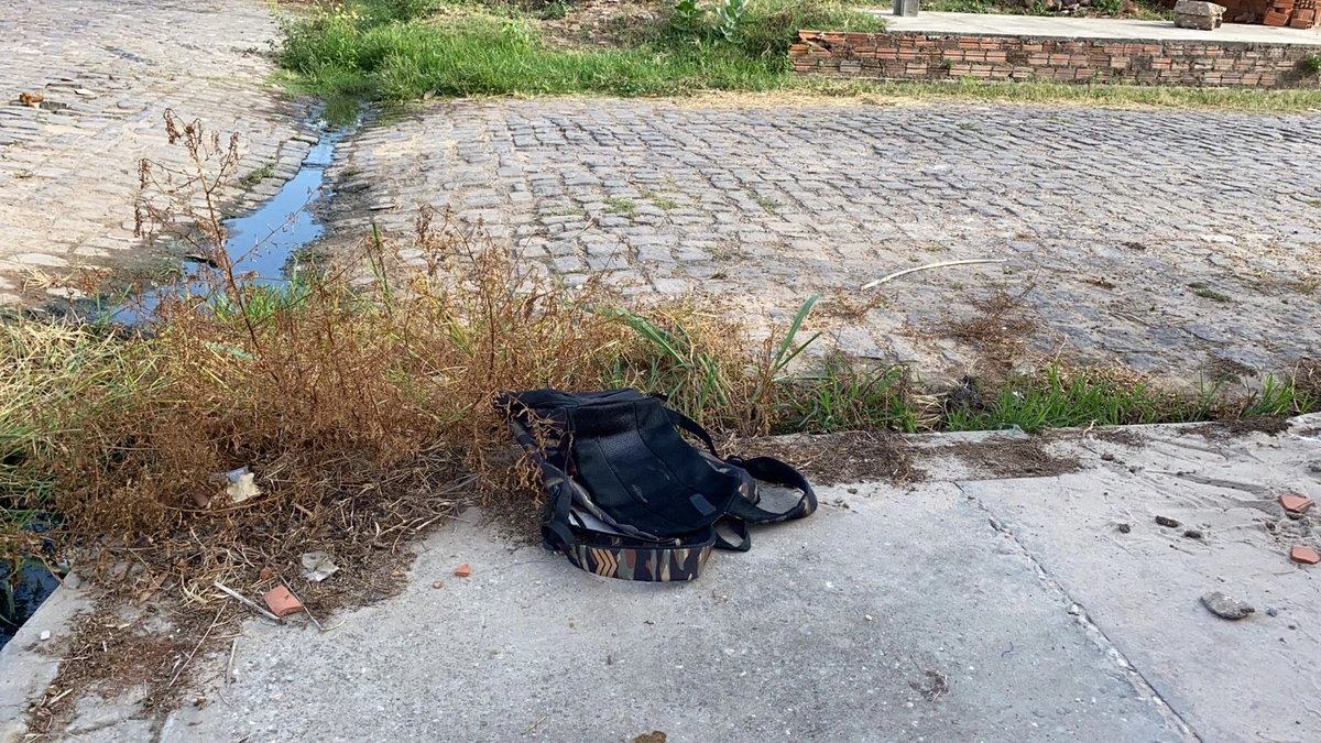 Bandido estava com uma mochila que ficou no local próximo ao corpo