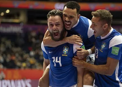 Brasil sofre, faz 1 a 0 no Marrocos e avança à semifinal do Mundial de Futsal