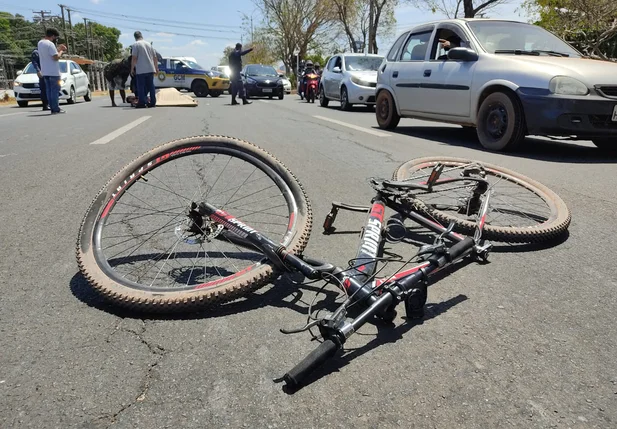 Ciclista ficou ferido
