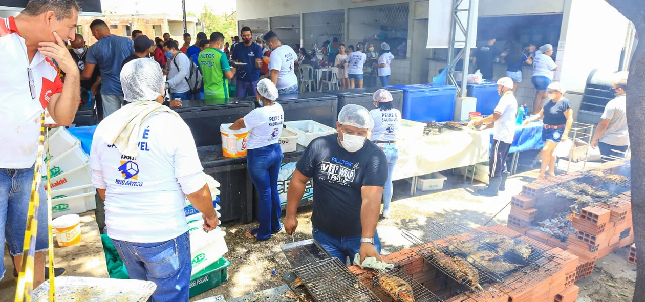 Comerciantes fazem ação no mercado do peixe