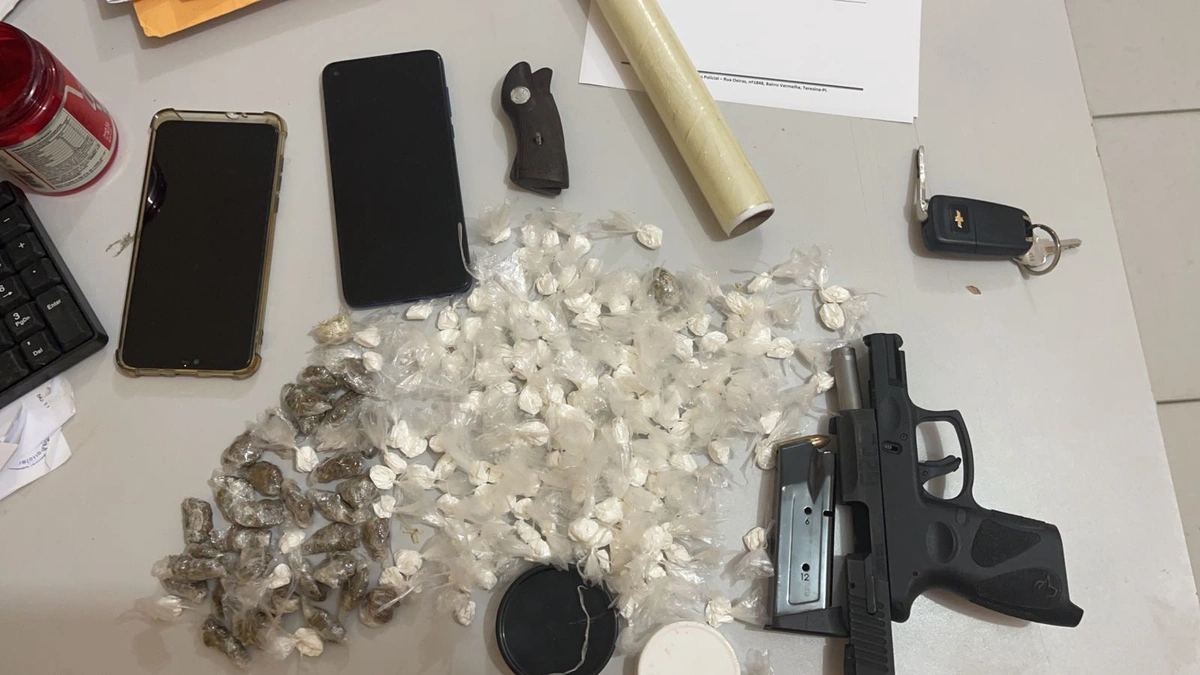 Dupla é capturada com drogas e munições na zona sul de Teresina