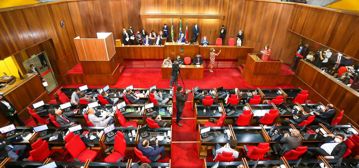 Eleição para conselheiro do TCE aconteceu na Alepi