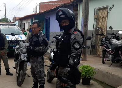 Equipes do policiamento mototático do 9º BPM