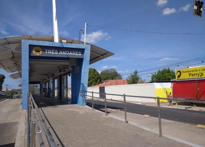 Estação do bairro Três Andares