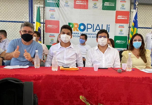 João Mádison participa de inaugurações do Pro Piauí em três cidades com Fonteles