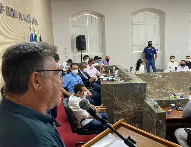 João Mádison se pronuncia em solenidade
