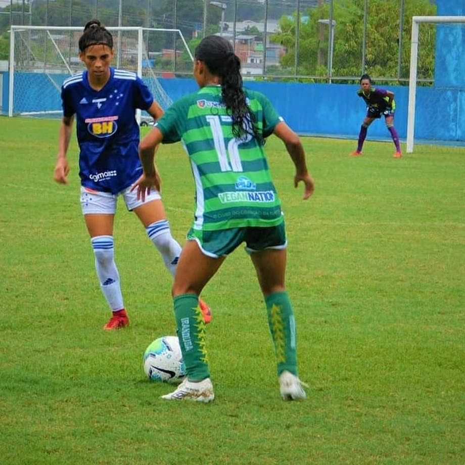 Kedma em atuação pelo Esporte Clube Iranduba da Amazônia