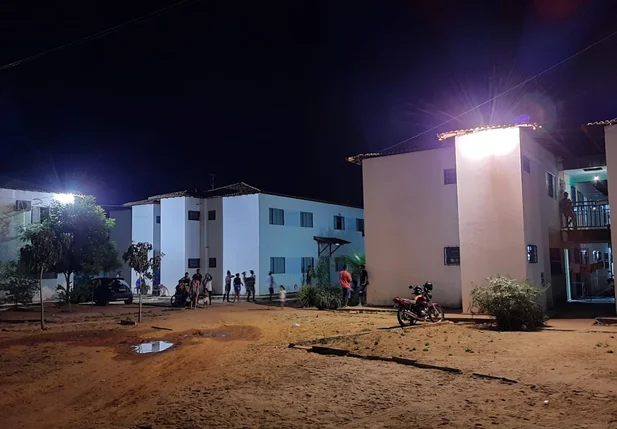 O jovem de 21 anos morreu no local