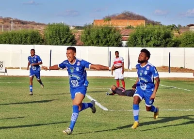 Oeirense vence o Piauí e assume a liderança na Série B