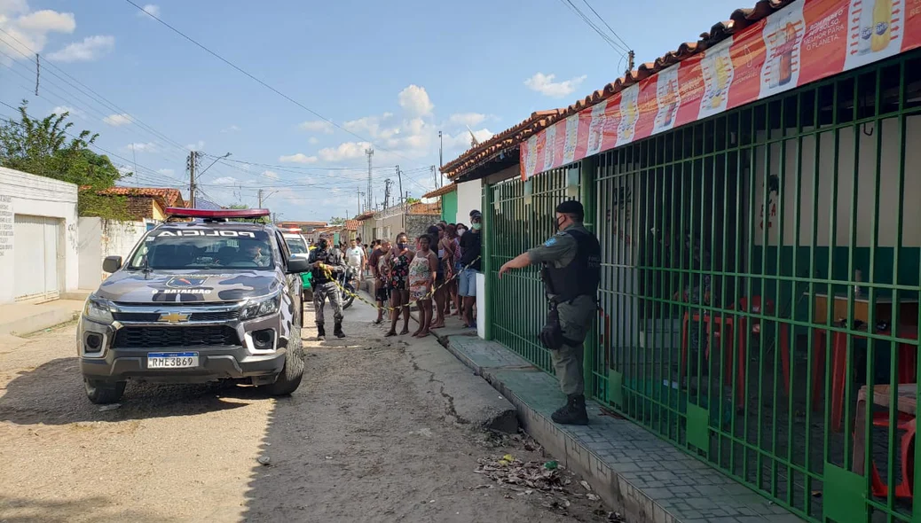 Polícia Militar isolou a cena do crime