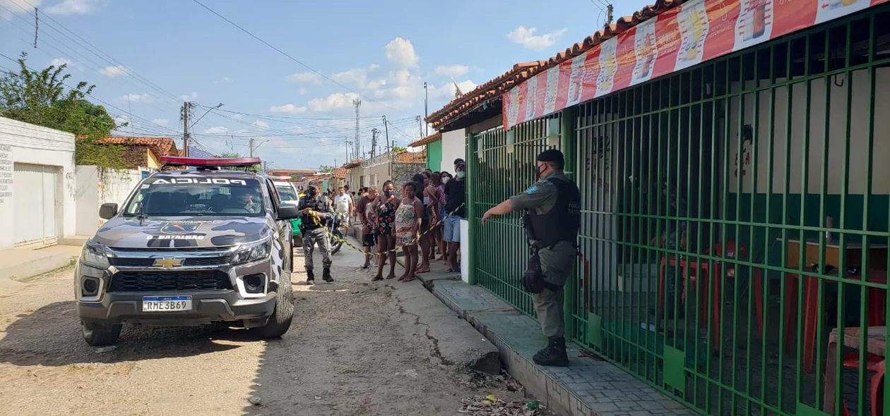 Polícia Militar isolou a cena do crime