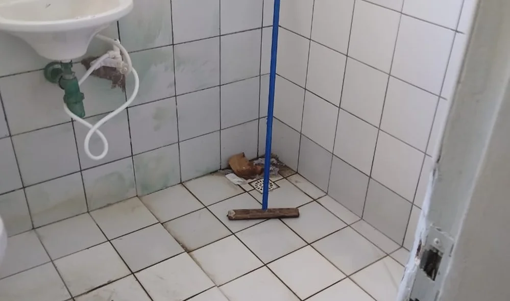 SINDESPI denuncia péssimas condições do Lacen
