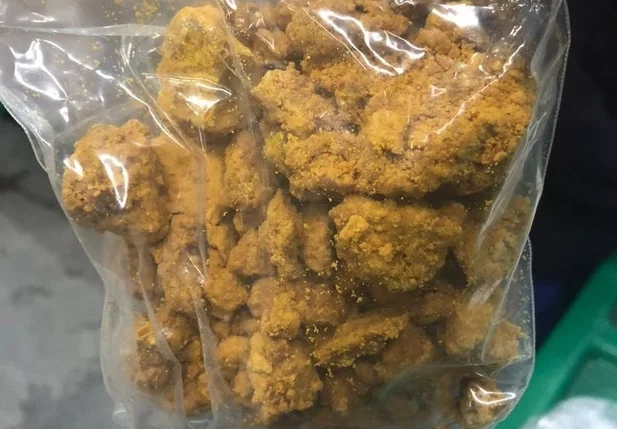 Substância entorpecente desconhecida encontrada em remessa da Holanda