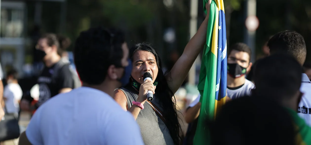 Thanis Killian no protesto contra Bolsonaro