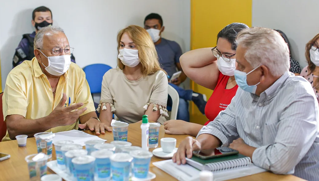 A reunião aconteceu de forma presencial