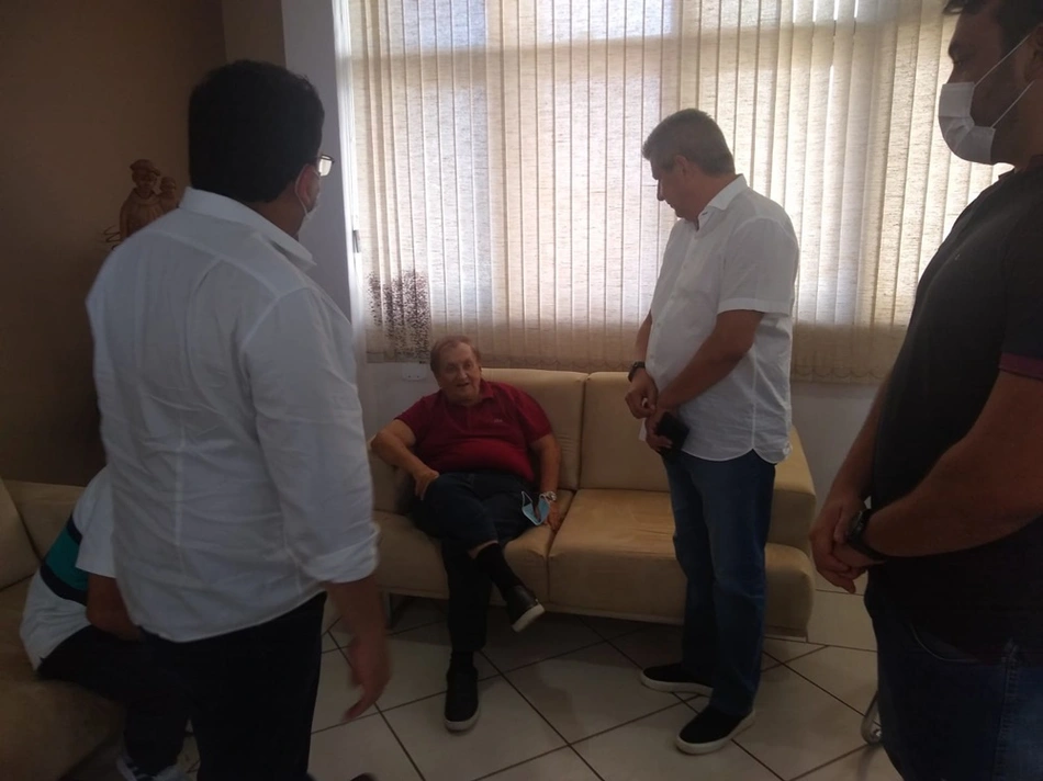 A visita ocorreu na manhã nesta segunda