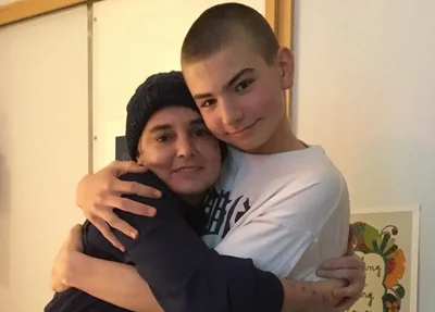 Cantora Sinéad O'Connor e seu filho Shane foi encontrado morto na Irlanda
