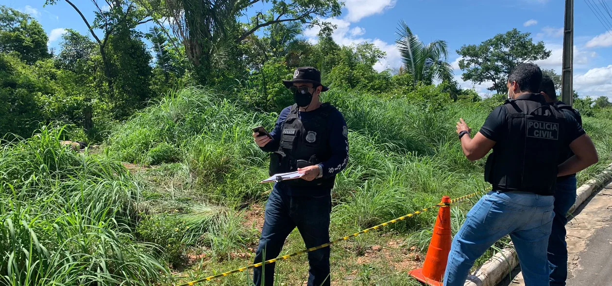 Corpo é encontrado às margens da Avenida Josué de Moura Santos