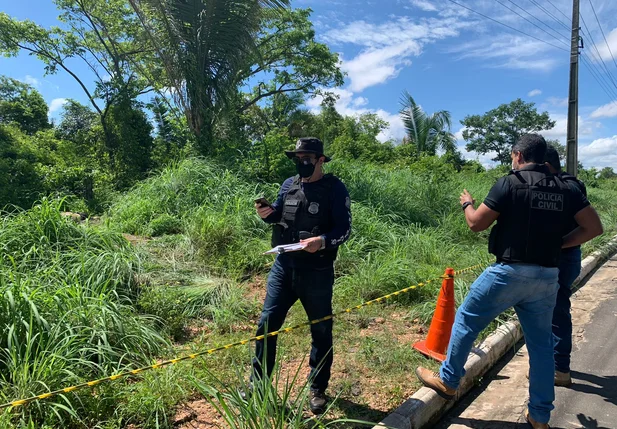 Corpo é encontrado às margens da Avenida Josué de Moura Santos