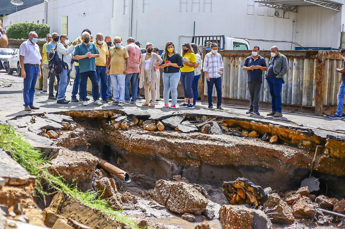 Dr. Pessoa visita áreas atingidas pelas chuvas