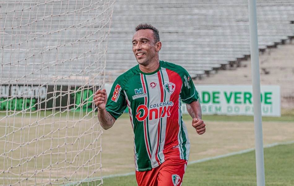 Eduardo, meia atacante do Fluminense-PI