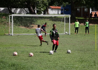 Flamengo realizou atividade tática com jogadores recém-integrados