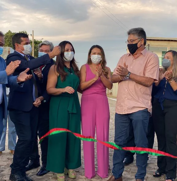 João Mádison prestigia inauguração de obras em Lagoa de São Francisco