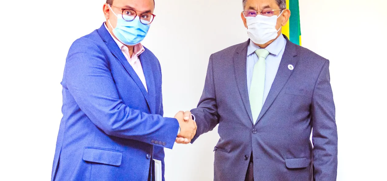 Jullyvan Mendes e Dr. Viriato Campelo