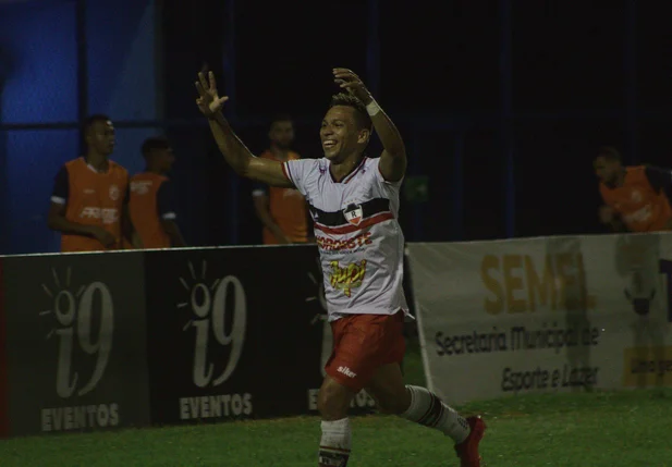 Marciano marcou o primeiro gol do River na vitória sobre o Altos