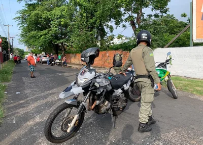 Mulher é assassinada a facadas próximo ao colégio Mérito em Teresina