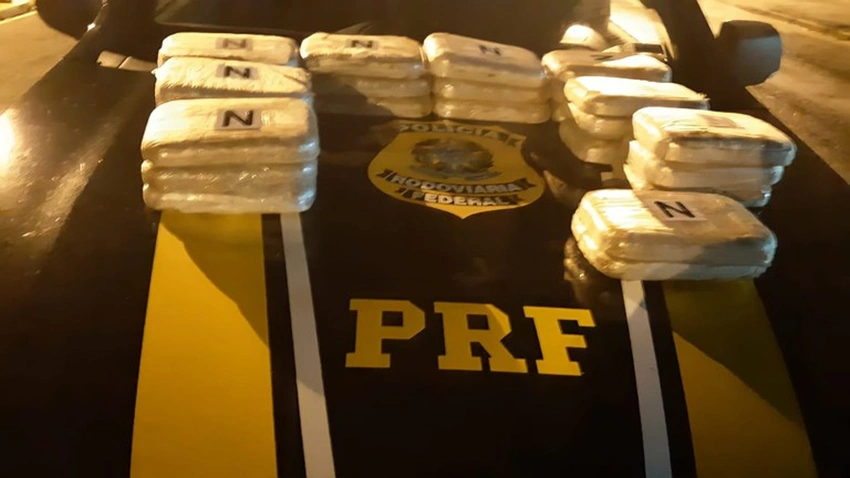 Pasta base de cocaína apreendida em Buriti dos Lopes