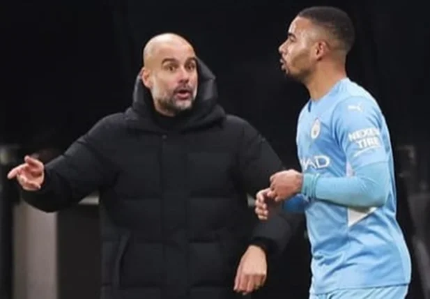 Pep Guardiola e Gabriel Jesus