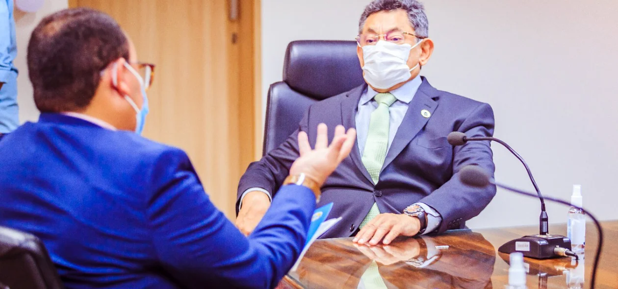 Reunião com o prefeito de Beneditinos