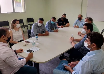 Reunião no DHPP