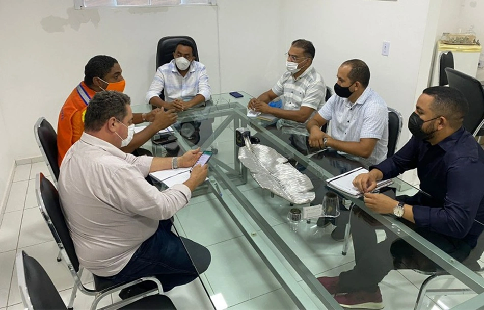 Reunião realizada pela Prefeitura de Floriano