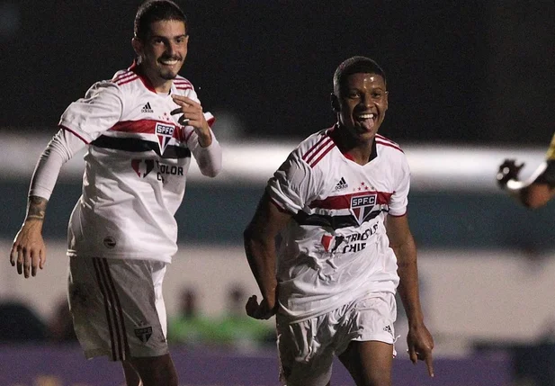 São Paulo vence e confirma vaga na 3ª fase da Copinha