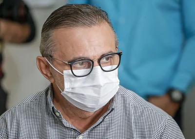Secretário Carlos Ribeiro