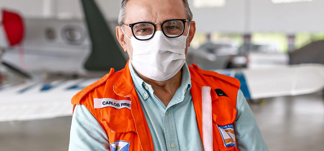 Secretário Carlos Ribeiro